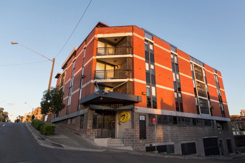 Hotel Hacienda - Accommodation Cooktown 2