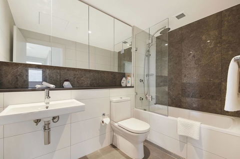 Stunning Sunset Water View 2BEDs On High Rises - Accommodation Cooktown 10
