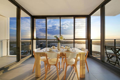 Stunning Sunset Water View 2BEDs On High Rises - Accommodation Cooktown 15