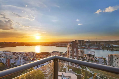 Stunning Sunset Water View 2BEDs On High Rises - Accommodation Cooktown 4