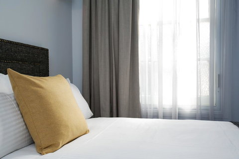 The Lucky Hotel - Accommodation Cooktown 33