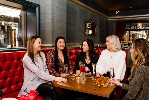 The Lucky Hotel - Accommodation Cooktown 15