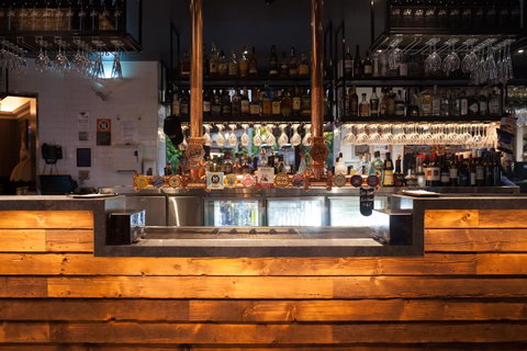 The Lucky Hotel - Accommodation Cooktown 37