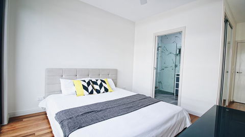 Cozy 5 Bed House In Sydney - Accommodation Cooktown 13