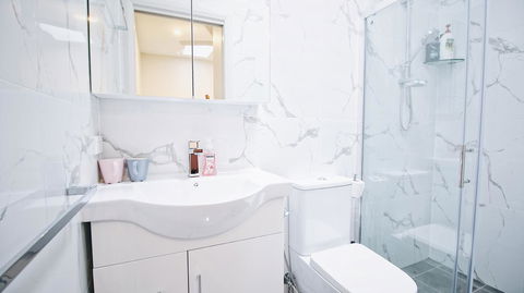 Cozy 5 Bed House In Sydney - Accommodation Cooktown 22