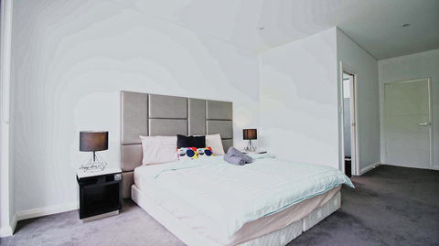 Cozy 5 Bed House In Sydney - Accommodation Cooktown 1