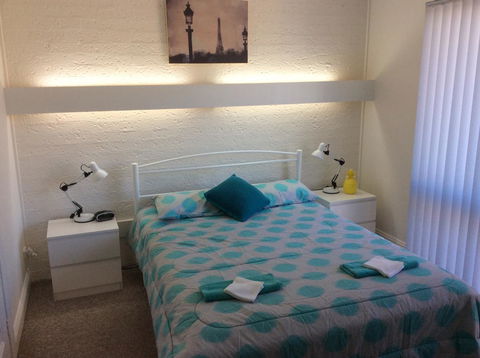 Como Lodge - Accommodation Cooktown 0