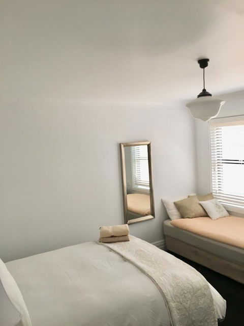 99 Hill Street Apartments - Accommodation Cooktown 6