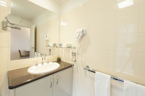 Wagga RSL Club Motel - Accommodation Cooktown 2