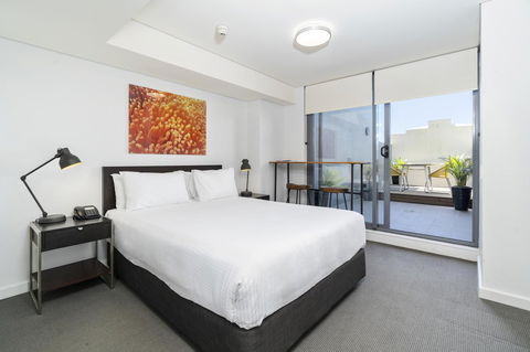 Terminus Apartment Hotel, Ascend Hotel Collection - Accommodation Cooktown 17