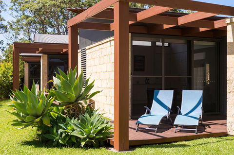 By The Beach B&B Self Contained Apartments - Accommodation Cooktown 7