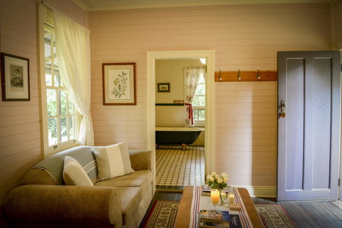 Arcadia - The Barn Cottage & Rosehill Cottage - Accommodation Cooktown 20