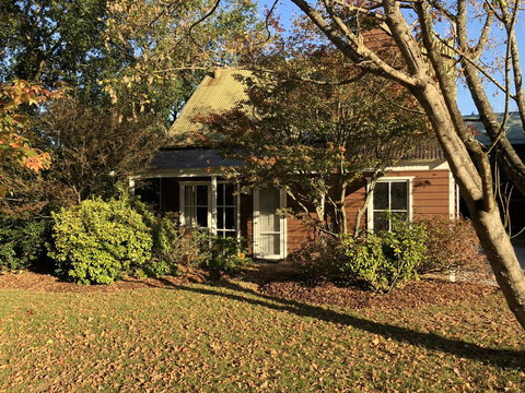 Arcadia - The Barn Cottage & Rosehill Cottage - Accommodation Cooktown 2