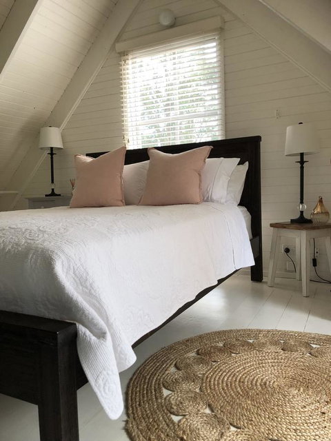 Arcadia - The Barn Cottage & Rosehill Cottage - Accommodation Cooktown 5