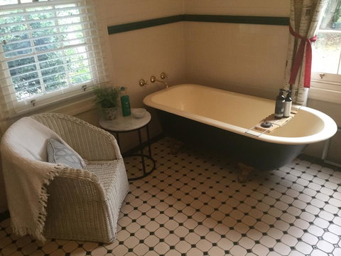 Arcadia - The Barn Cottage & Rosehill Cottage - Accommodation Cooktown 17