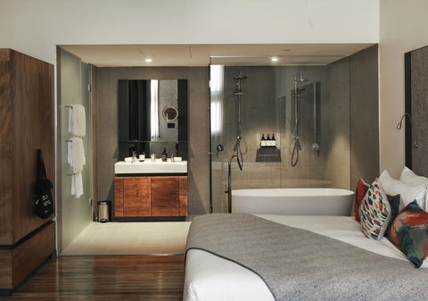 The Old Clare Hotel, Independent Collection By EVT - Accommodation Cooktown 28