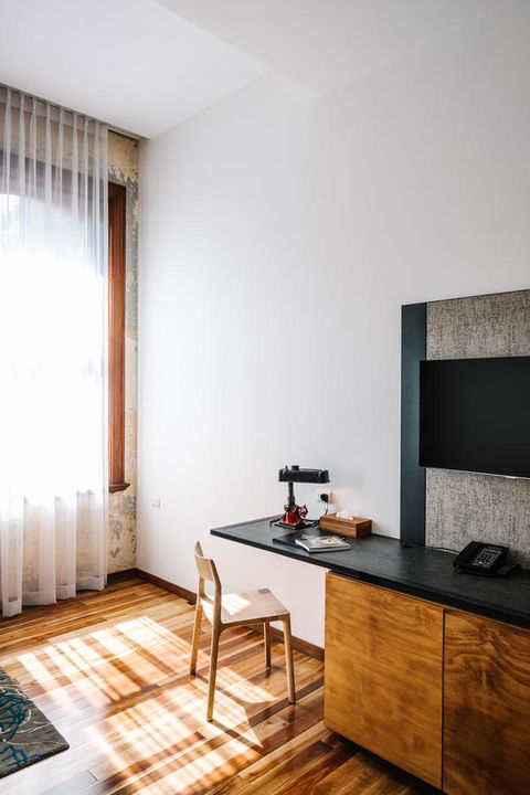 The Old Clare Hotel, Independent Collection By EVT - Accommodation Cooktown 2