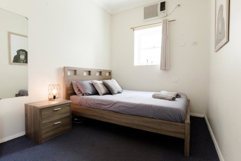 Mad Monkey Broadway - Accommodation Cooktown 20