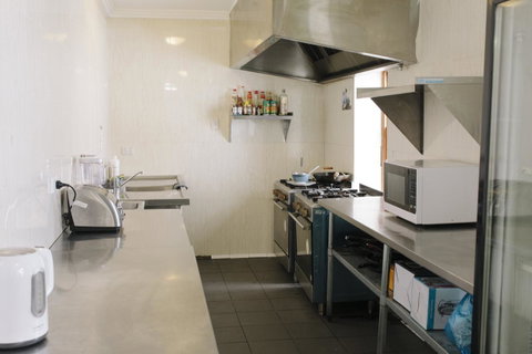 Mad Monkey Broadway - Accommodation Cooktown 18