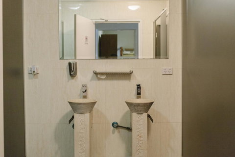 Mad Monkey Broadway - Accommodation Cooktown 31