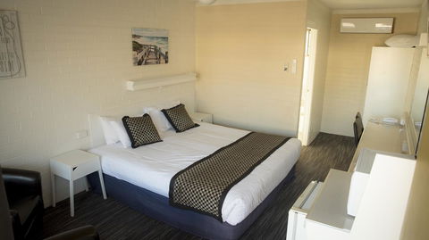 Coastal Bay Motel - Accommodation Cooktown 42