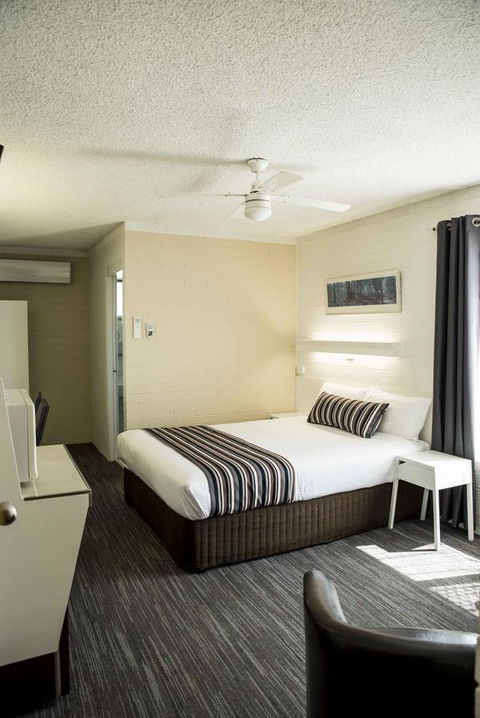 Coastal Bay Motel - Accommodation Cooktown 35