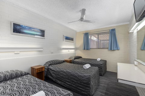 Coastal Bay Motel - Accommodation Cooktown 17