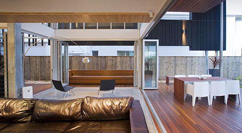Casuarina Beachfront House - Hostie Properties - Accommodation Cooktown 20