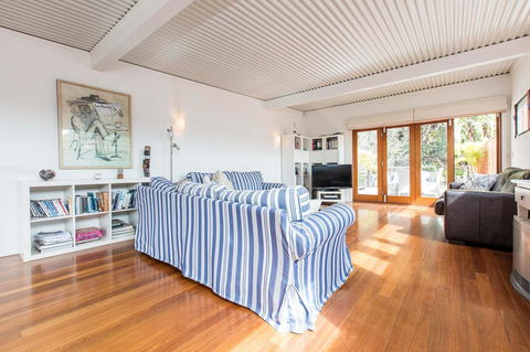 Family Surf House 5 Min Walk To Manly Beach - Accommodation Cooktown 9
