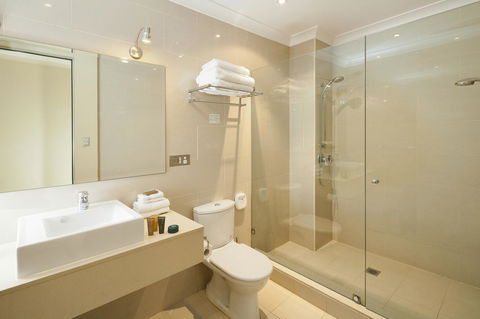 Best Western Plus Hotel Stellar - Accommodation Cooktown 5