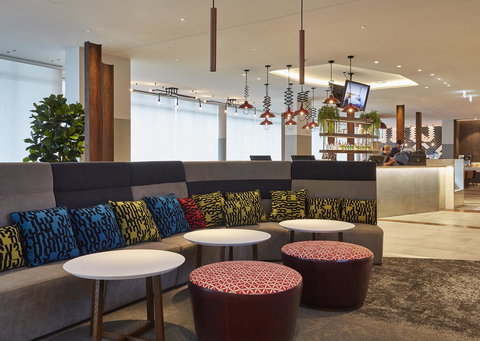 Holiday Inn Express Newcastle, An IHG Hotel - Accommodation Cooktown 3