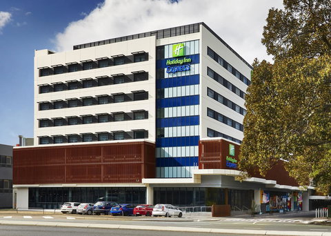 Holiday Inn Express Newcastle, An IHG Hotel - Accommodation Cooktown 1