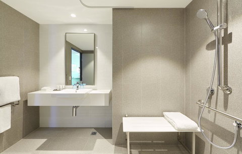 Holiday Inn Express Newcastle, An IHG Hotel - Accommodation Cooktown 13