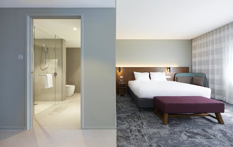 Holiday Inn Express Newcastle, An IHG Hotel - Accommodation Cooktown 26
