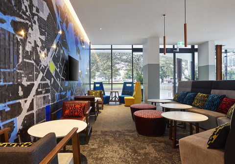 Holiday Inn Express Newcastle, An IHG Hotel - Accommodation Cooktown 4