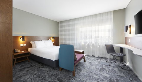 Holiday Inn Express Newcastle, An IHG Hotel - Accommodation Cooktown 10