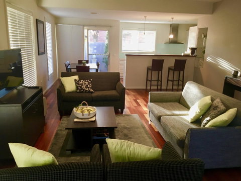 Encore Apartments - Accommodation Cooktown 0