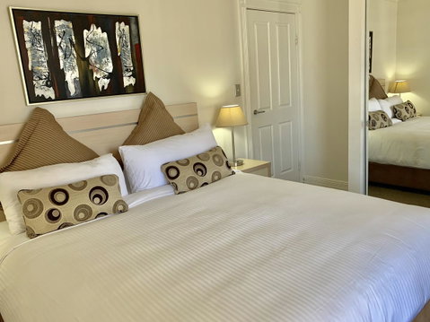 Castle Serviced Apartments - Accommodation Cooktown 7