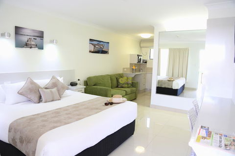 Bay Motel - Accommodation Cooktown 8