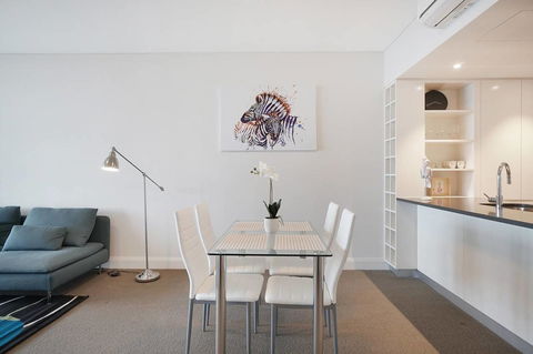 Cozy Apartment With Water View Plus Winter Garden - Accommodation Cooktown 10