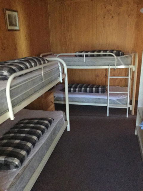 Jenolan Cabins - Accommodation Cooktown 5