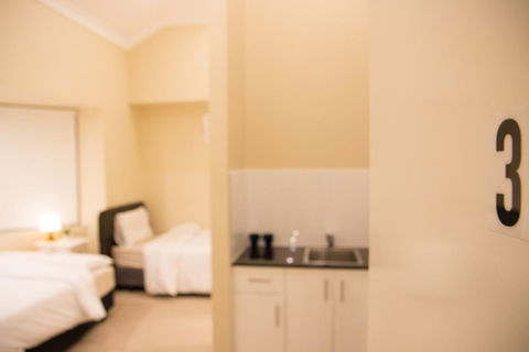 T&M HOUSE - Accommodation Cooktown 16