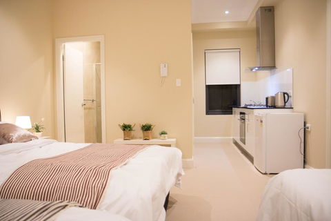 T&M HOUSE - Accommodation Cooktown 43