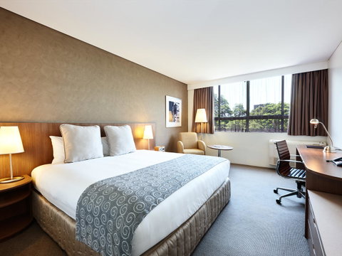 Hotel Urban St Leonards - Accommodation Cooktown 11