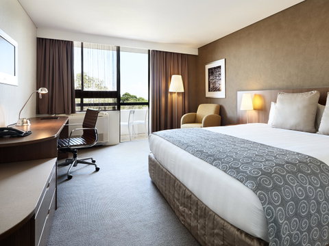 Hotel Urban St Leonards - Accommodation Cooktown 1