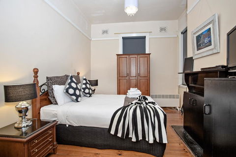 Sydney Harbour Bed And Breakfast - Accommodation Cooktown 3