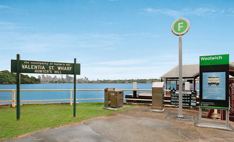 Elegant Family Home Close To Harbour And Views - Accommodation Cooktown 16