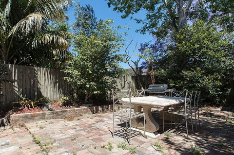 Elegant Family Home Close To Harbour And Views - Accommodation Cooktown 14