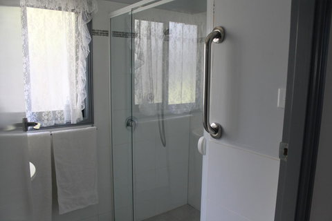 Ducati\'s B And B - Accommodation Cooktown 10