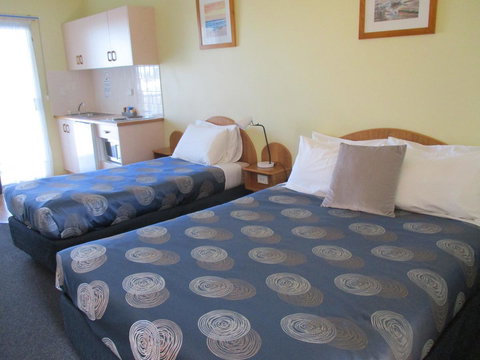 South Seas Motel - Accommodation Cooktown 2